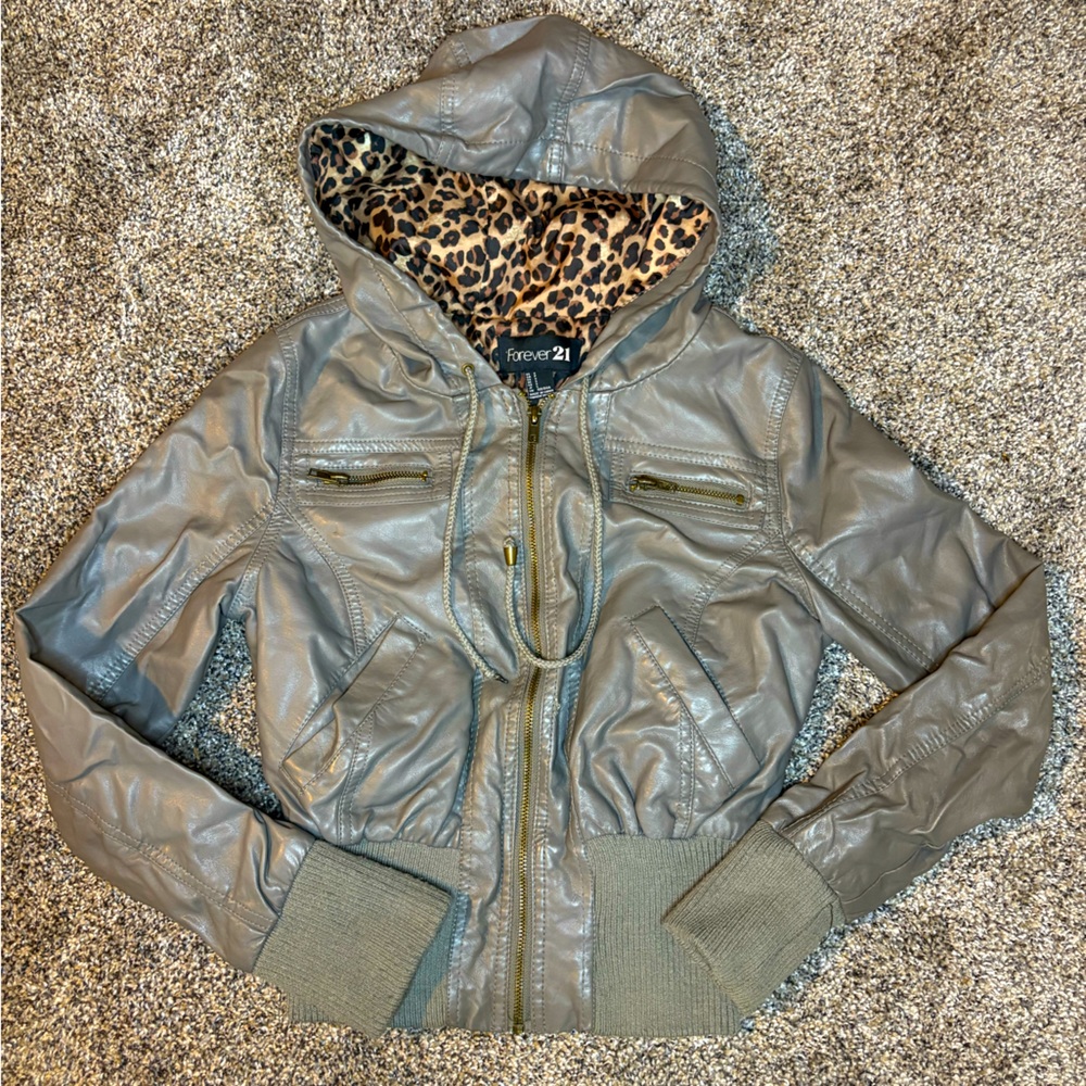 Women’s Small Jacket Jade & Cheetah Forever21